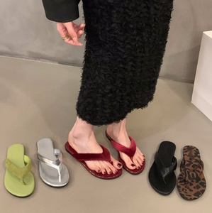 shoes for <b>women</b> flat slippers high quality <b>women's</b> shoes 2025 summer outdoor beach flip flops new trend red sandals - Product Image 6