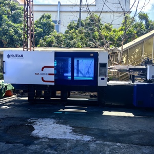 Haitian 380 Ton Hydraulic Horizontal Plastic Injection Blow Molding Machine 1127g Injection Weight Energy Saving - Product Image 3