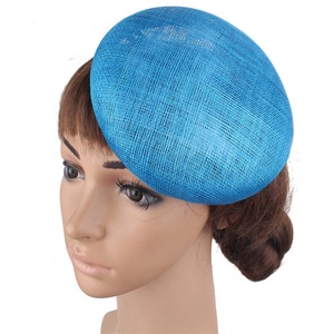หมวกซินาเม่ผ้าตาข่ายขนนกระเบิดสำหรับเจ้าสาว - Product Image 6