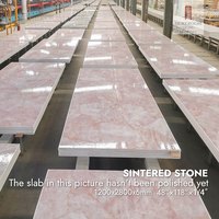 Dalle en porcelaine 2800x1200mm pour mur et sol, finition brillante, en onyx rose vitrifié, idéale pour villa