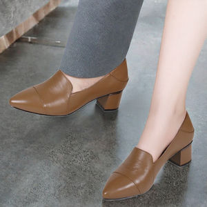 Zapatos de Tacón Cuadrado con Plataforma Gruesa para Mujer, de Cuero Genuino Negro Mate, con Suela de Goma Sólida, Formales para Ceremonias - Product Image 2