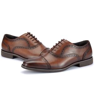 2024 Vintage hecho a mano de cuero genuino Brogues <span class=keywords><strong>Oxford</strong></span> zapatos para hombres estilo de negocios ligero resistente para Bodas de otoño - Product Image 1
