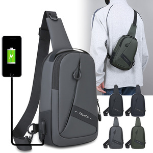 Sac de Poitrine Homme Tendance Grande Capacité Revêtement Anti-Usure Couleur Unie Sac à Bandoulière Pour Tenues Quotidiennes Printemps 2025 - Product Image 3