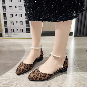 YT 2025 estate nuovo arrivo <span class=keywords><strong>sandali</strong></span> sexy taglie forti da donna alla moda con stampa leopardata in pelle scamosciata con <span class=keywords><strong>tacco</strong></span> medio - Product Image 2