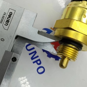 เซ็นเซอร์วัดแรงดันน้ำมัน 23713681 1077574 สำหรับรถขุด EC380D - Product Image 4