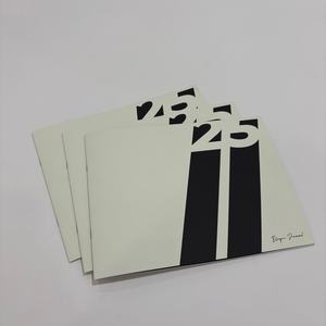 Impression de livres brochés durables, produits promotionnels, magazines, catalogue de produits de pneus automobiles, service d'impression - Product Image 1