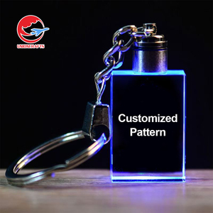 Bán buôn tùy chỉnh xe logo ảnh Móc Chìa Khóa Vòng K9 trong suốt trống Laser khắc <span class=keywords><strong>3D</strong></span> Led ánh sáng Thủy Tinh Pha Lê Acrylic Keychain - Product Image 3