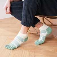 Chaussettes de sport de Compression à séchage rapide pour hommes professionnels cinq orteils cheville randonnée course à pied conception rayée entraînement en mélange de coton tricoté