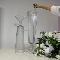Vase à fleurs transparent rayé haut en verre clair pour centre de table de mariage, fournitures de mariage SMS Factory pour la décoration d'événements