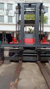 Montacargas Diésel <span class=keywords><strong>Hangzhou</strong></span> Heli, 95% Nuevo, Usado, Capacidad de Elevación de 10-16 Toneladas, 6-9 m, 2-3 Etapas, Desplazamiento Lateral, Bomba Apiladora, Componente Principal - Product Image 5