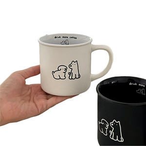 Ensemble de tasses à petit-déjeuner de style coréen haut de gamme, design chiot givré, tasses à café en céramique classiques noires et blanches pour les fêtes - Product Image 1