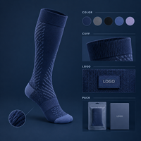 Chaussettes de compression sportives en polyester recyclé et élasthanne, jacquard tonal, avec soutien gradué du mollet, personnalisables OEM/ODM