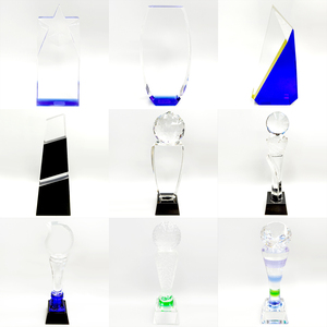 Trofeo de cristal con luz que fluye Semana de la moda global de gama alta Referencia de moda anual Regalo de honor - Product Image 1