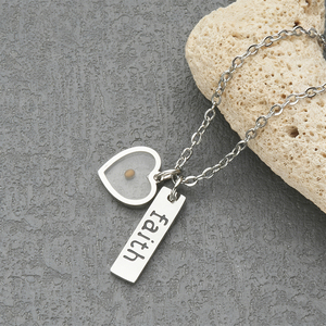 Collar Minimalista de Acero Inoxidable con Grabado de Corazón en Forma de Lágrima y Semilla de Mostaza, Joyería de Fe para Mujer, Resistente al Deslustre - Product Image 1