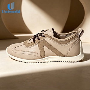Fournisseur direct du Vietnam sur Alibaba |   Baskets Allemandes Femme - Baskets plates classiques GAT pour femme, style pieds nus, pour la marche en campus - Product Image 1