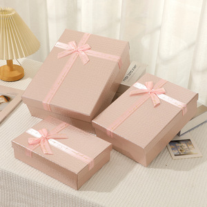 Boîte cadeau vintage à couverture mondiale boîte cadeau de luxe à lumière rouge grande boîte cadeau petit <span class=keywords><strong>livre</strong></span> rouge avec main - Product Image 5
