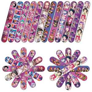 Braccialetti a schiaffo da donna con tema Huntress Witch Girl Group |   Gadget Promozionali Ecologici in PVC per Feste |   Giocattoli Cartoon in Vendita all'Ingrosso - Product Image 5