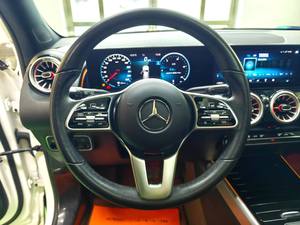 Autos Usados 2022 <span class=keywords><strong>Mercedes</strong></span>-Benz GLB180 SUV Robusto, Diseño Cuadrado y Gran Distancia al Suelo, Vehículo Utilitario Compacto de <span class=keywords><strong>Segunda</strong></span> <span class=keywords><strong>Mano</strong></span> - Product Image 4