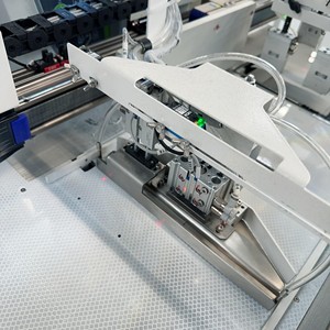 TOPSEW TS-F158 Machine automatique polyvalente tout-en-un pour la bordure des manches, finition en une seule étape pour les sous-vêtements thermiques et les tricots - Product Image 5