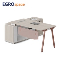 EGROspace - Mobilier de luxe au design moderne - Table de direction - Bureau de direction - Bureau de cadre