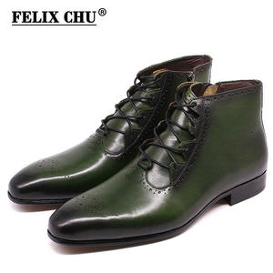 Botines de Tacón Alto de Diseñador para Hombre - Calzado de Lujo con Cordones y Punta en Pico - Product Image 3