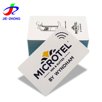 Fabrikpreis Individuell Bedruckte Kontaktlose PVC-Plastik Smart Chip RFID NFC Karte