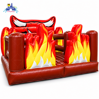 Parcours d'obstacles gonflable, château gonflable sur le thème du feu, jeu de défi, aire de jeux