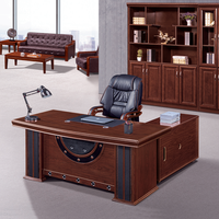 Bureau de direction moderne convertible en bois avec design ergonomique et taille personnalisable