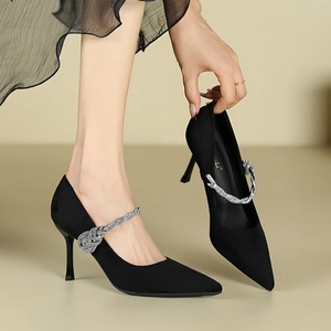 Scarpe con <span class=keywords><strong>Tacco</strong></span> Alto 8cm a Punta Chiusa per Abiti da Sera Eleganti Stiletti Neri in Raso per Donna - Product Image 6