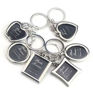 Porte-clés personnalisé en alliage de zinc durable avec logo gravé, en forme de cœur, carré, photo, lettre, Guangdong, vente en gros - Product Image 1