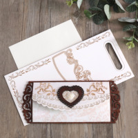 Stok grosir Laser Cut Embossing saku kayu klasik kartu undangan pernikahan dengan kertas tas tangan