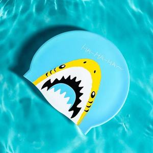 Bonnets <span class=keywords><strong>de</strong></span> <span class=keywords><strong>bain</strong></span> en silicone haute élasticité pour enfants Bonnets <span class=keywords><strong>de</strong></span> <span class=keywords><strong>bain</strong></span> Offre Spéciale <span class=keywords><strong>de</strong></span> haute qualité <span class=keywords><strong>Meilleur</strong></span> <span class=keywords><strong>bonnet</strong></span> <span class=keywords><strong>de</strong></span> <span class=keywords><strong>bain</strong></span> imperméable - Product Image 4