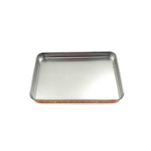 Offre Spéciale : Boîte en Étain Jaune Rectangulaire à Motif Dessin Animé avec Ensemble de Badges Épinglables - Product Image 5