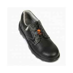 Chaussures de sécurité en cuir pour hommes, fabriquées en Inde, résistantes à l'huile, avec embout en acier pour usage intensif, disponibles à la vente - Product Image 2