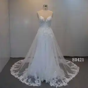 Abito da sposa senza maniche personalizzato con See Through e abito da sposa con retro basso Color pelle