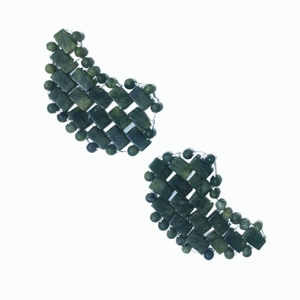 Pads en pierre de jade serpentine polie en forme d'œil pour massage du visage, massage facial, soulagement des gonflements, accessoire de beauté à domicile - Product Image 1