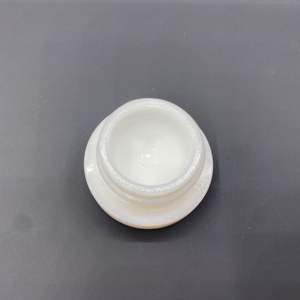 Pot en verre rond blanc de 5 ml imprimé sur mesure avec couvercle en plastique à sécurité enfant pour crème pour les yeux, cire et huile concentrée (forme personnalisée) - Product Image 5