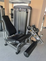 Machine d'extension des jambes à charge par poulie de qualité professionnelle, équipement de fitness commercial robuste pour l'entraînement des quadriceps, conception ergonomique