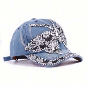 Gorra de Béisbol Personalizable para Mujer, Estilo Lavado, con 5 Paneles, Adorno de Mariposa con Pedrería, Elegante, Transpirable y Cómoda, Venta al Por Mayor - Product Image 4