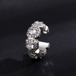 Clip On Earrings Large Sugar Cube Geometric Zinc Alloy Claw Setting Party Fashionable American Trendy Earrings - Product Image 1