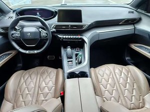 Dongfeng <span class=keywords><strong>Peugeot</strong></span> <span class=keywords><strong>5008</strong></span> SUV intermédiaire <span class=keywords><strong>essence</strong></span> 1.8T 211 ch L4 5 portes 5 places conduite à gauche automatique Véhicule économique - Product Image 2