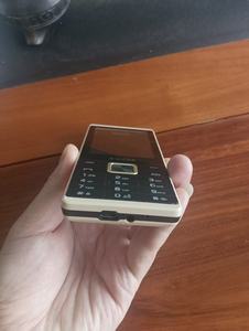 T528 Telefono Cellulare con Schermo da 2,8 Pollici, Batteria Grande, Dual SIM, 2G, Tastiera, Fotocamera, FM, SOS - Sistema Operativo in Francese, Spedizione Gratuita dalla Cina - Product Image 4