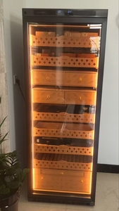 Humidor de Cristal de Gran Capacidad para Almacenamiento de Cigarros con Control de Temperatura y Humedad, Modelo Mon5800A de Raching Electronic - Product Image 3