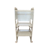Tour d'apprentissage en bois à hauteur réglable, escabeau pliant au design moderne pour les tout-petits et les enfants.