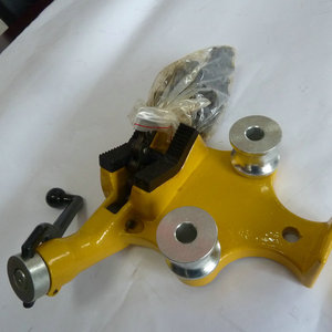 H402 Chain Vise Chain Vise with a Capacity of 1-5 Inches - Product Image 5
