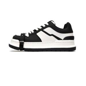 Baskets décontractées élégantes pour femmes, noires et blanches, avec plateforme épaisse, talon surélevé, lacets, bout carré, tige en PU - Product Image 4