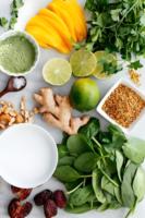 Poudre d'extrait de jeune feuille d'orge organique extrait de malt de qualité alimentaire emballage de sac de liquide antioxydant naturel