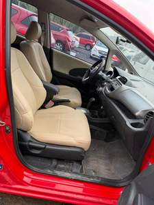 Honda Fit 2012, berline à essence, excellent rapport qualité-prix - Product Image 4
