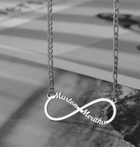 Parejas personalizadas enviar novia y <span class=keywords><strong>novio</strong></span> tallado infinito letras colgante personalizado infinito collar de dos nombres - Product Image 3