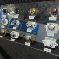 Serrure de tiroir dissimulée sans perçage, serrure de placard universelle invisible, serrure à bouton-poussoir pour porte de camping-car